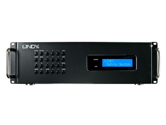 Frontansicht eines LINDY Matrix Switch: Das Gerät besitzt eine Tastenfeld-Bedienung, mehrere Steuerknöpfe und ein blaues Digitaldisplay mit der Aufschrift "LINDY Matrix Switch". Seitlich sind stabile Metallgriffe angebracht. Der Matrix Switch eignet sich ideal zum Mieten oder Kaufen für professionelle AV-Anwendungen.