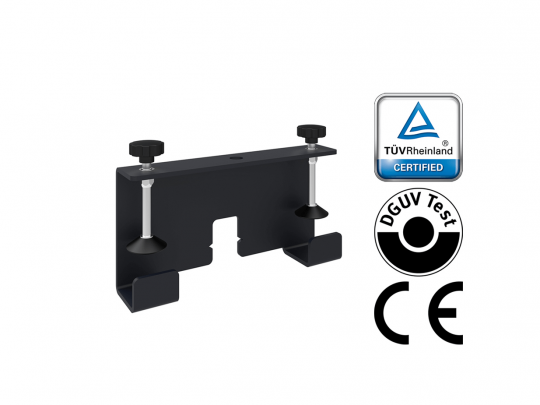 Schwarze Metall-Montagehalterung mit zwei verstellbaren Drehknöpfen und Gummifüßen, abgebildet neben den Logos für TÜV Rheinland, DGUV Test und CE-Zertifizierung - ideal zum Kaufen oder Mieten.
