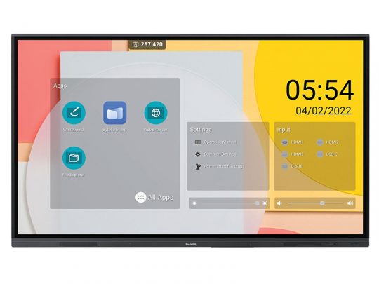 Digitales interaktives Display, Modellname nicht angegeben, zeigt auf einem farbenfrohen geometrischen Hintergrund verschiedene App-Symbole, Einstellungen, Eingabeoptionen sowie Uhrzeit (05:54) und Datum (04.02.2022). Ideal als modernes Touchscreen-Whiteboard oder Smartboard für Büro oder Schule geeignet.